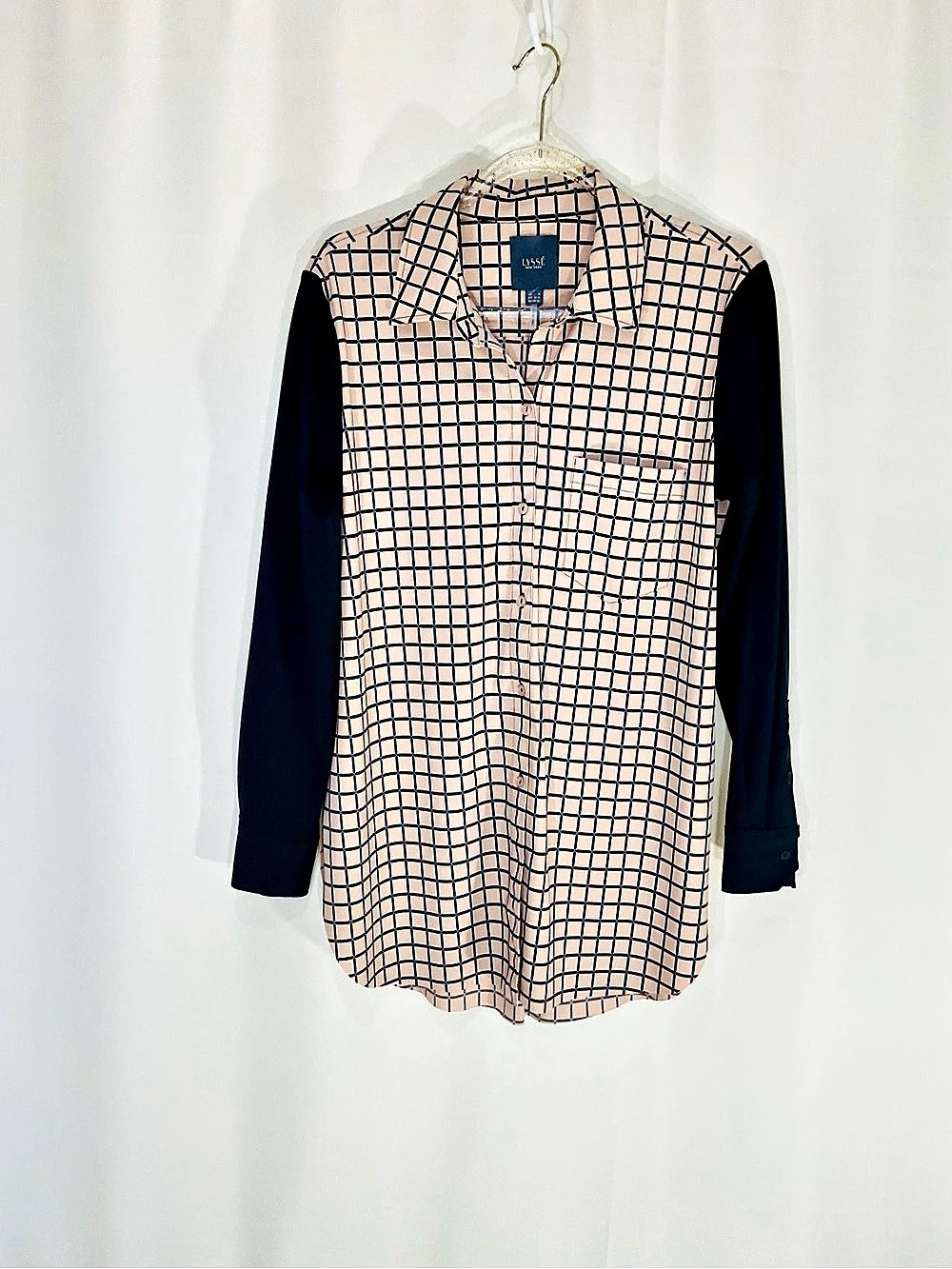 Lysse Geometric Button Down in Beige & Black Size Medium